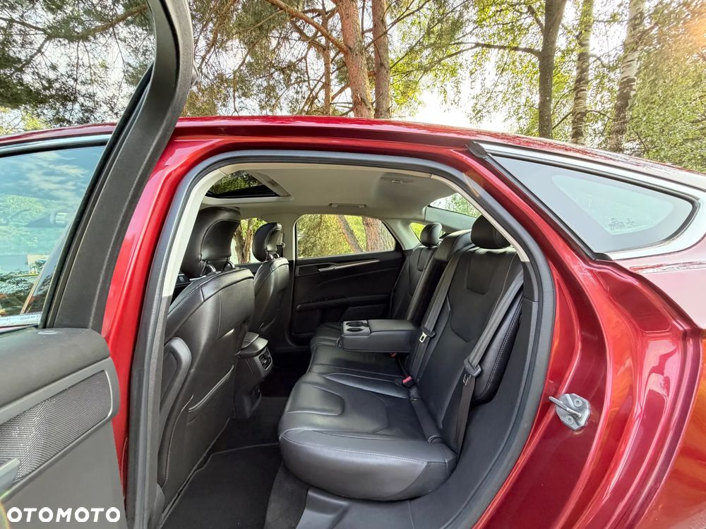 Ford Fusion 2.0 EcoBoost Titanium - 22