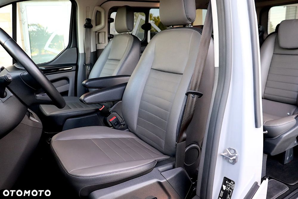 Ford Tourneo Custom 2.0 EcoBlue L1 Titanium SelectShift - 8