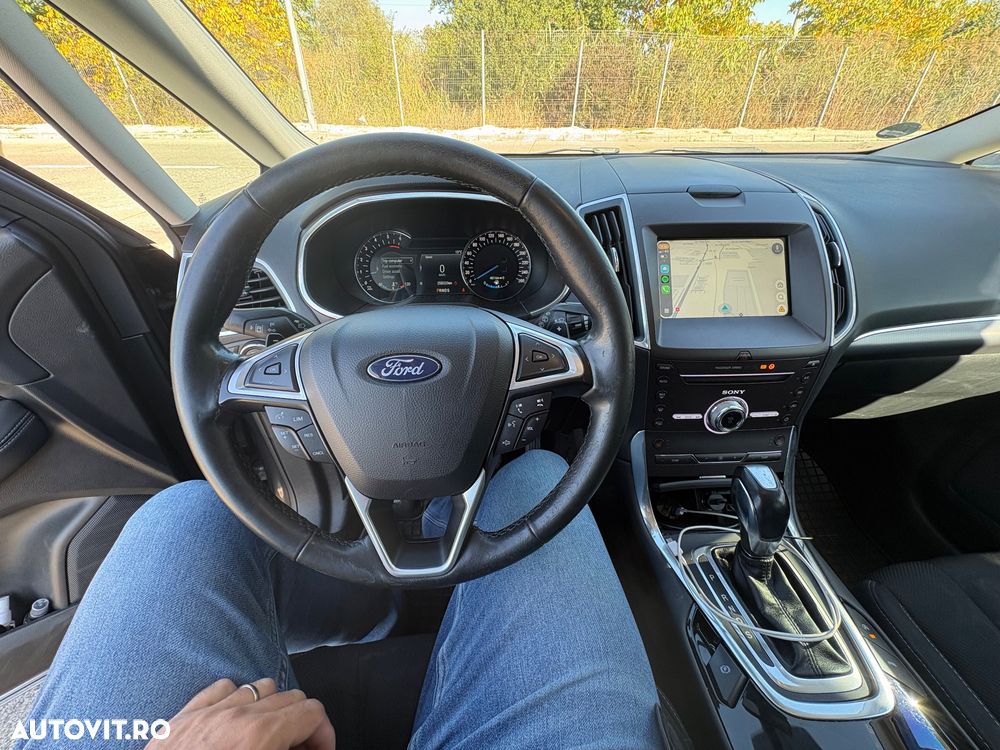 Ford S-Max - 15