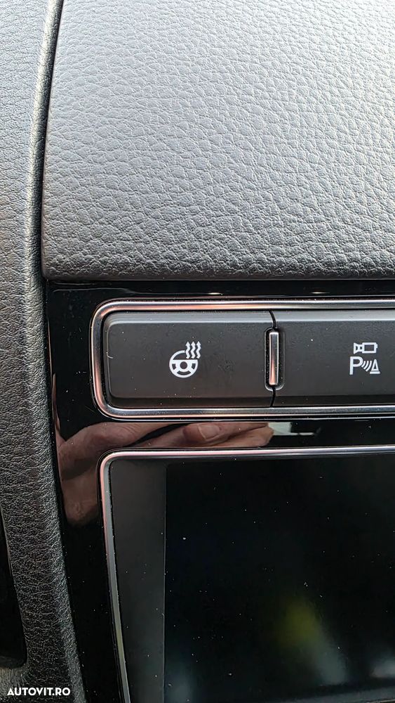 Volkswagen Touareg 3.0 V6 TDI SCR Blue Motion DPF Automatik Executive Edition - 27