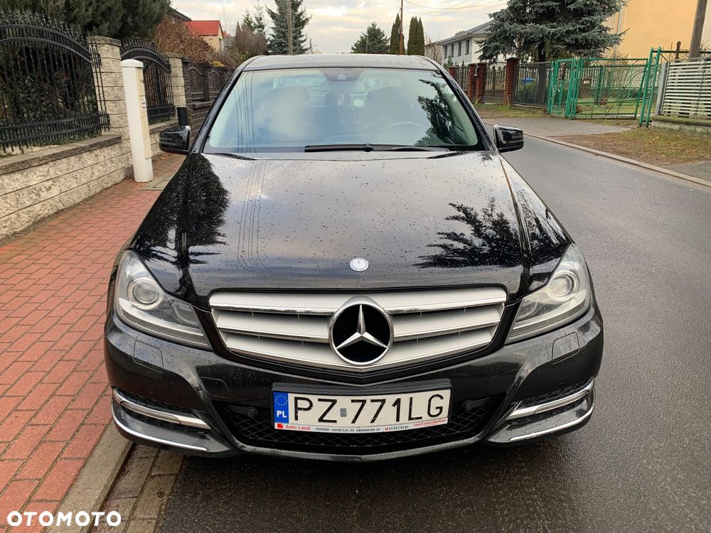 Mercedes-Benz Klasa C 200 CDI DPF Automatik BlueEFFICIENCY Avantgarde - 2