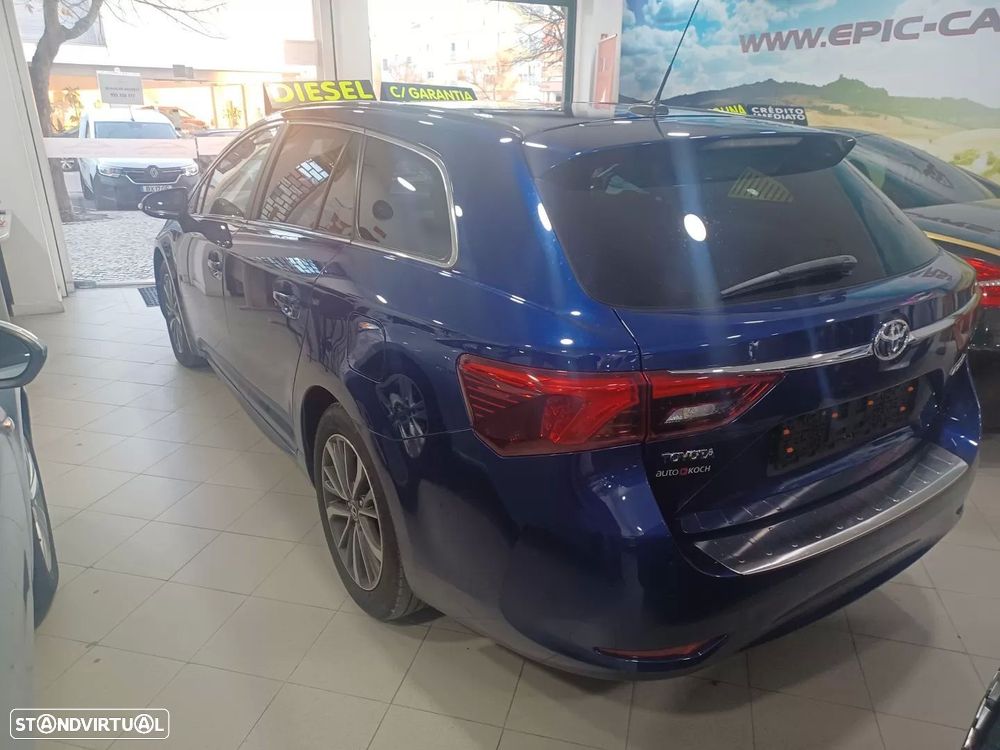 Toyota Avensis 1.6 D-4D Comfort - 6