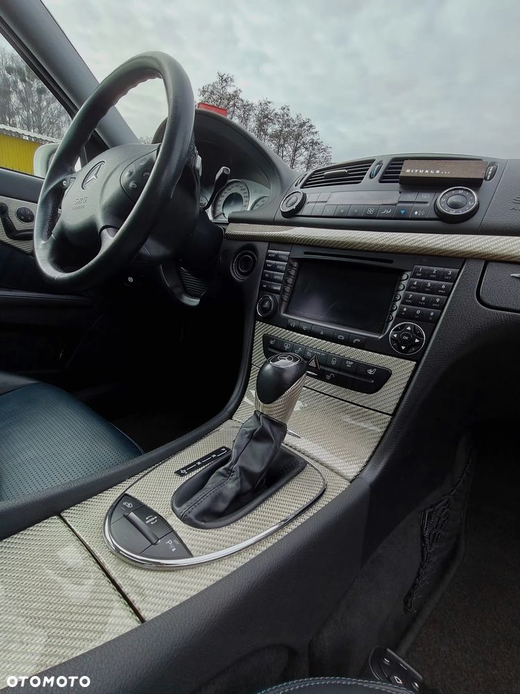 Mercedes-Benz Klasa E 55 AMG Automatik - 20