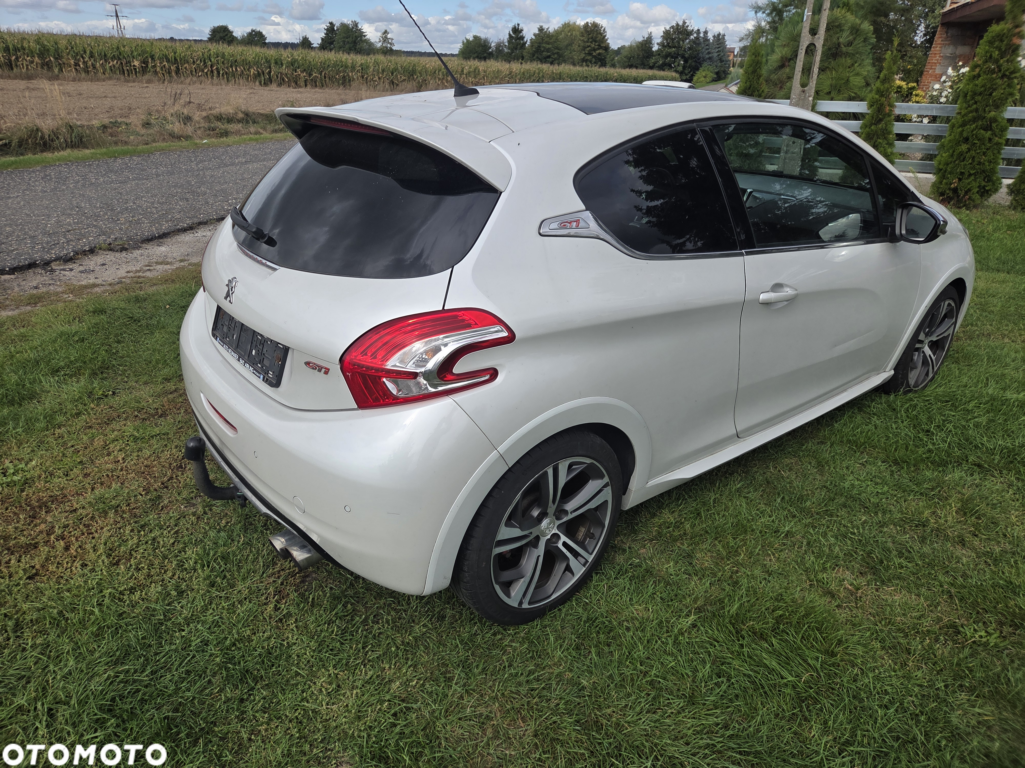 Peugeot 208 GTI 200 THP - 3