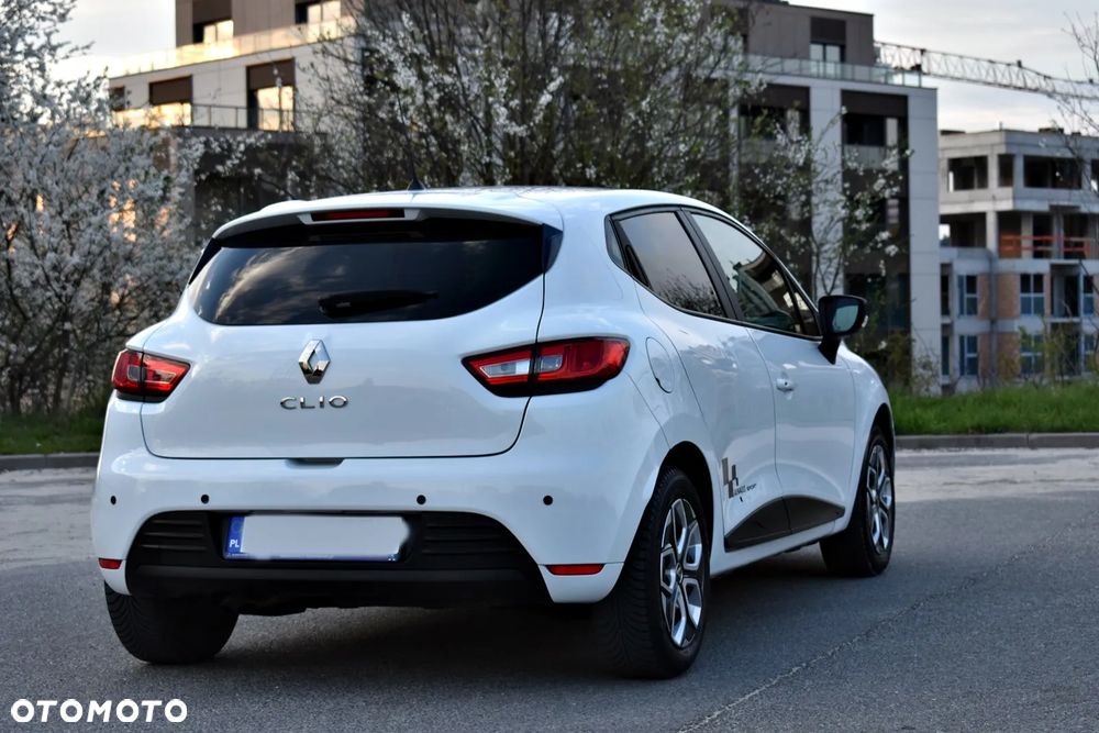 Renault Clio 0.9 Energy TCe Limited EU6 - 8