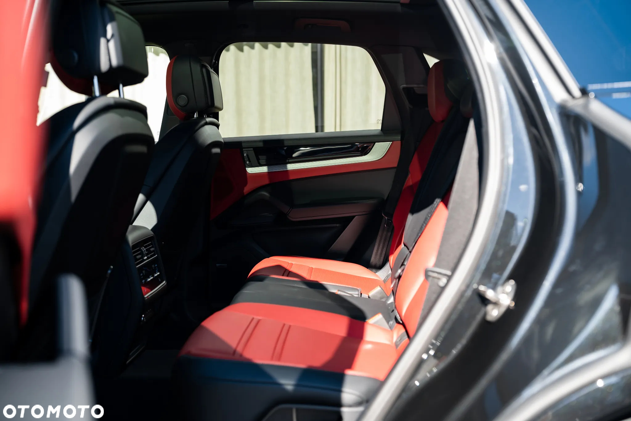 Porsche Cayenne S - 29