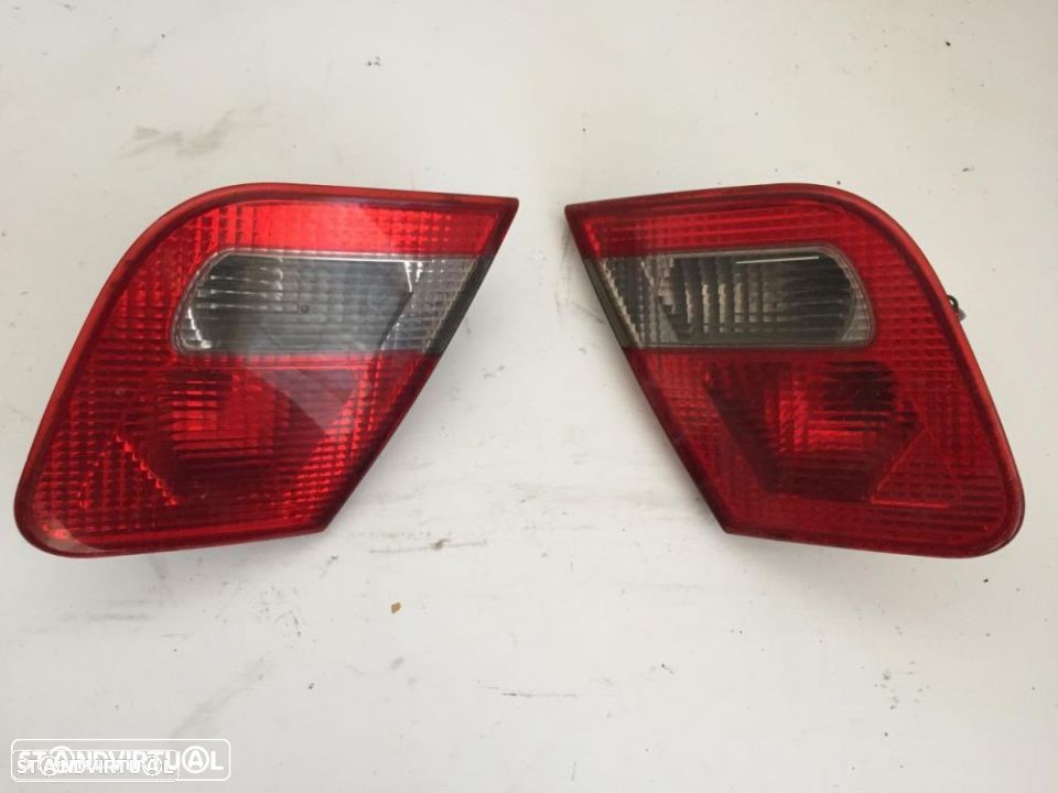 Farolim farol trás esquerdo Mitsubishi carisma 4p MALA - 1