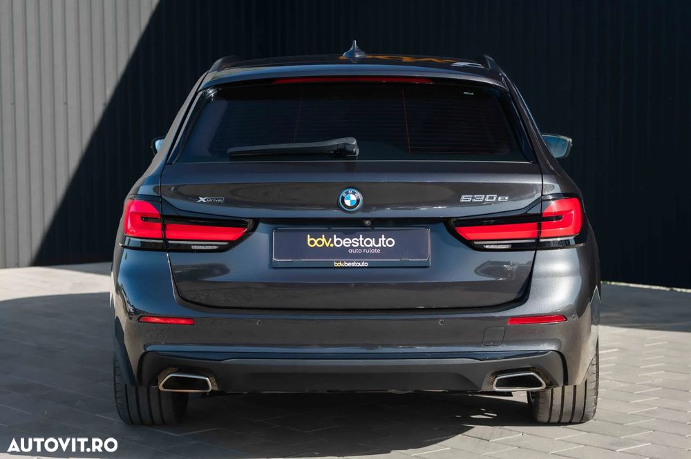 BMW Seria 5 530e xDrive Aut. Luxury Line - 11