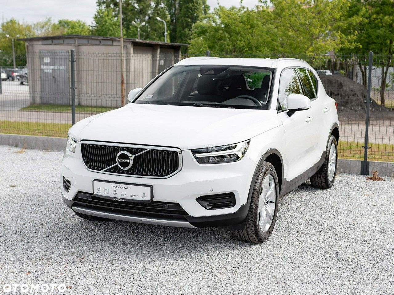 Volvo XC 40 T3 Momentum Pro - 3