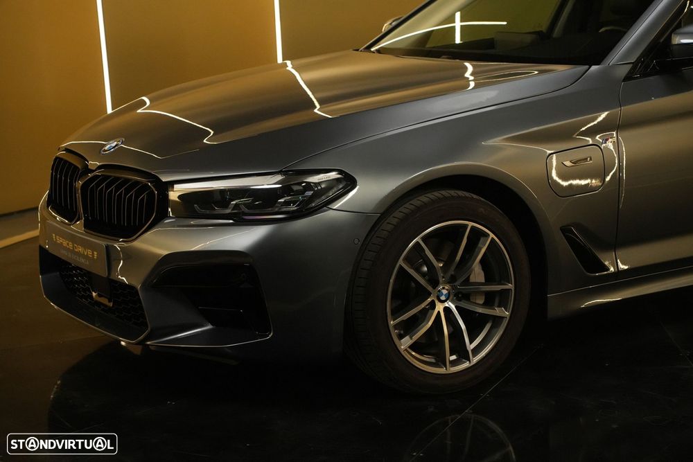 BMW 520 e Pack M - 3