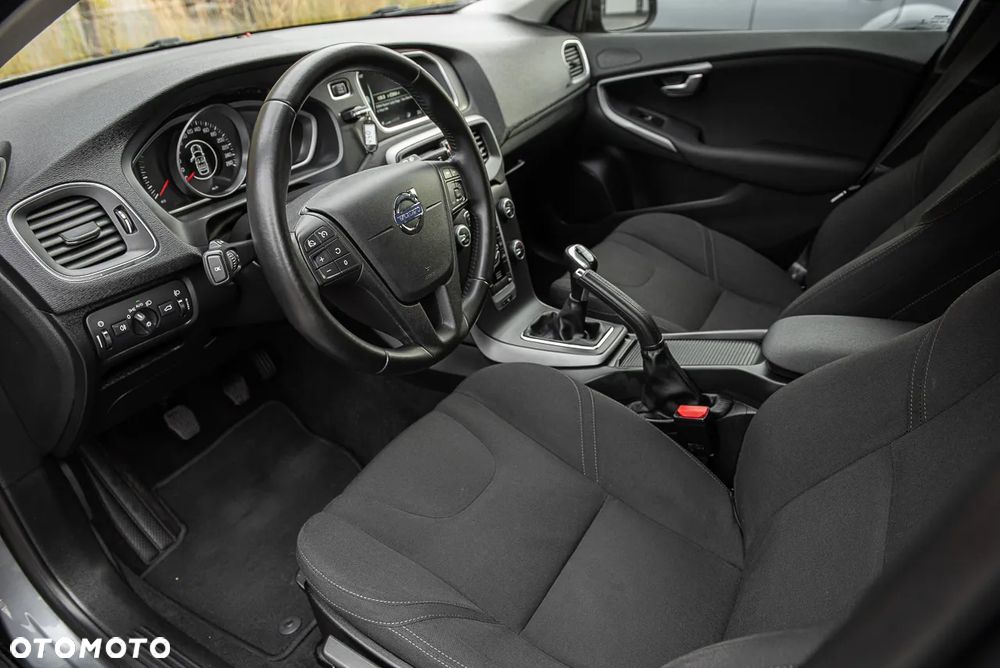 Volvo V40 D2 Momentum - 15
