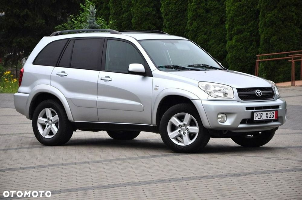 Toyota RAV4 2.0 VVT-i 4x4 - 11