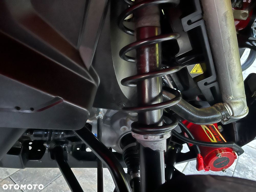 Can-Am Outlander - 10