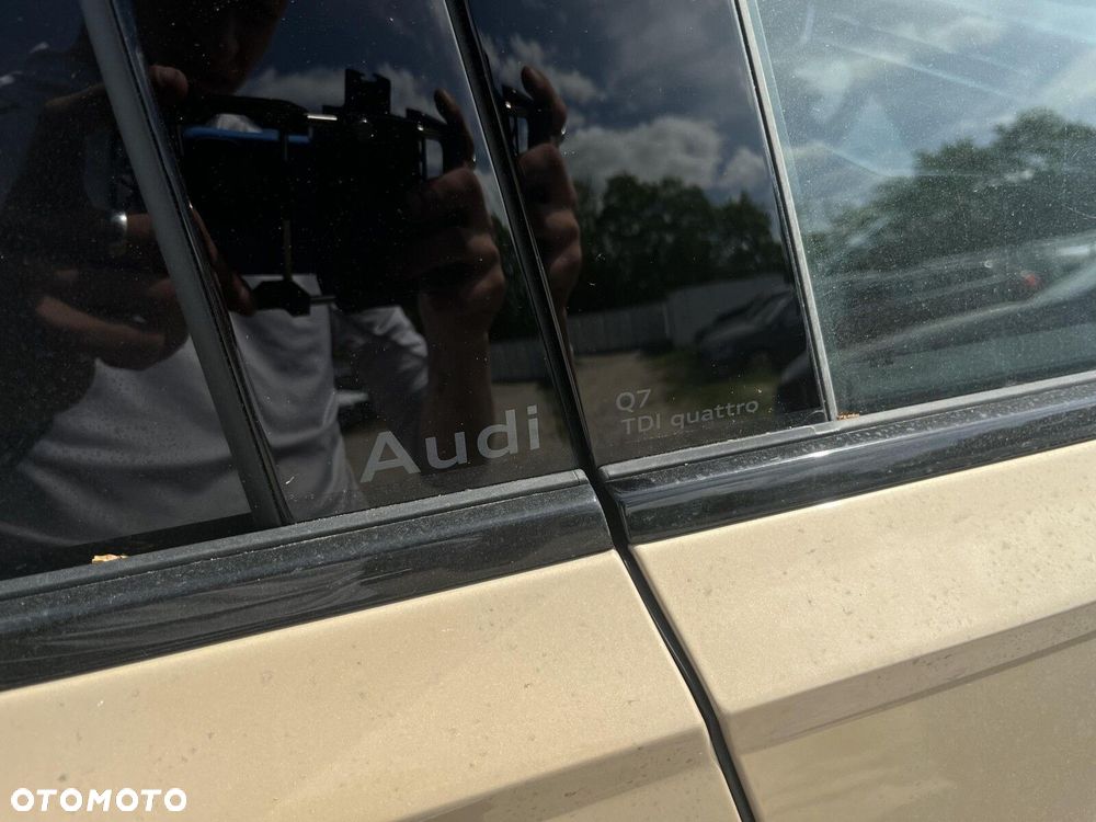 Audi Q7 - 12