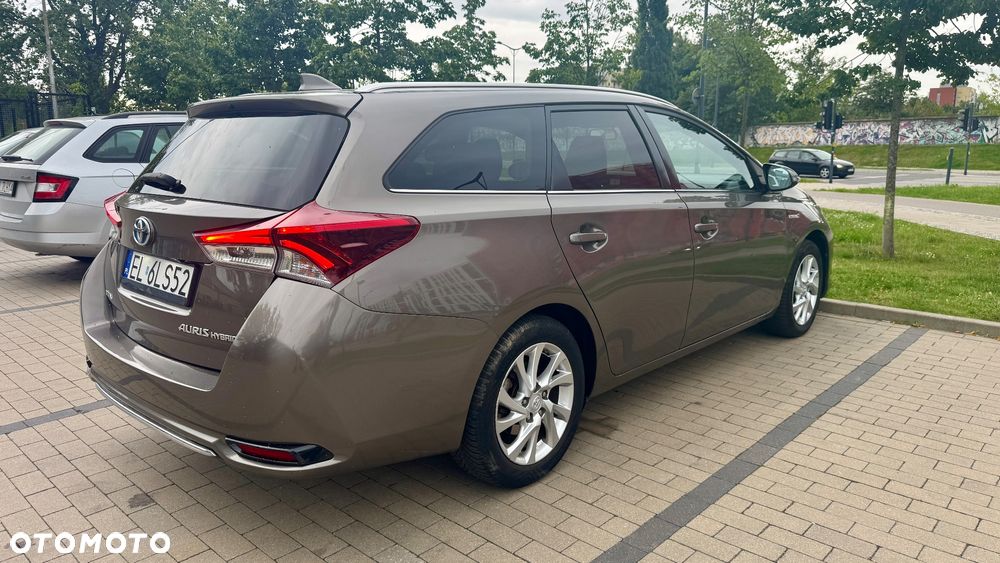 Toyota Auris Hybrid 135 Comfort - 5
