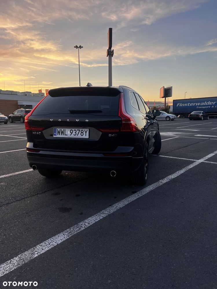 Volvo XC 60 B4 D AWD Geartronic Momentum Pro - 7
