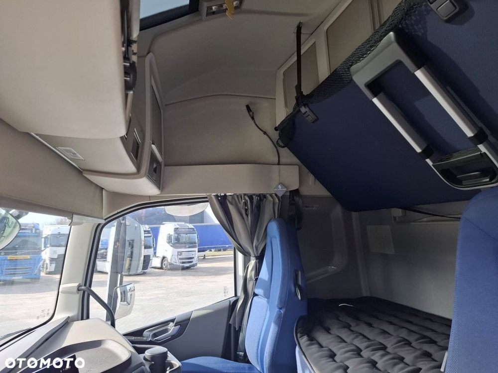 Volvo Najem na 12 miesięcy! - 10