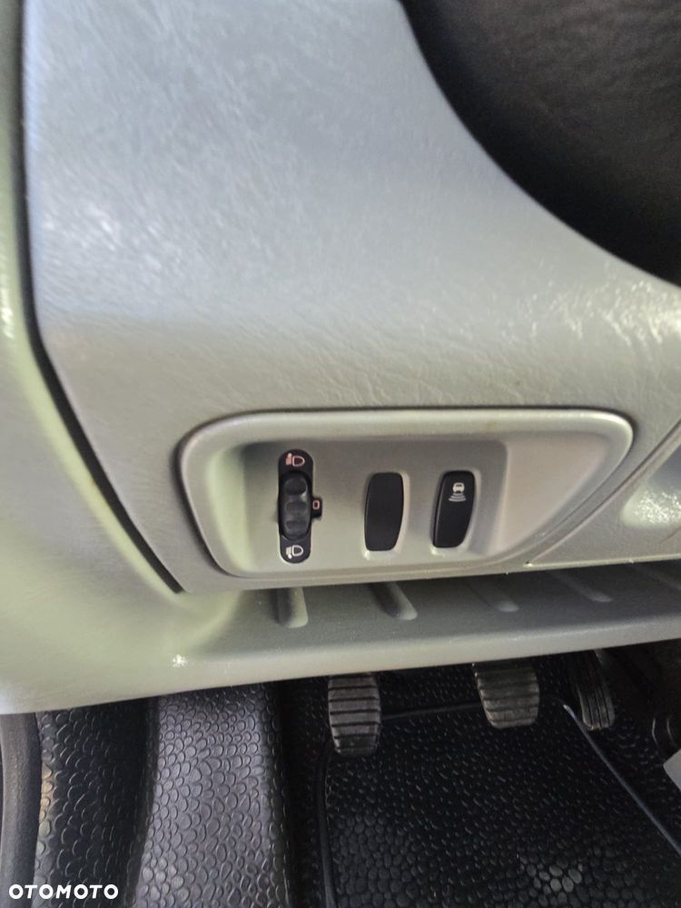 Renault Trafic - 18