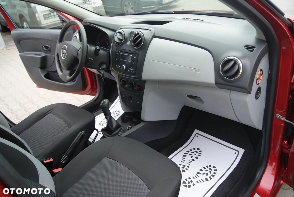 Dacia Logan 1.2 16V Laureate - 19