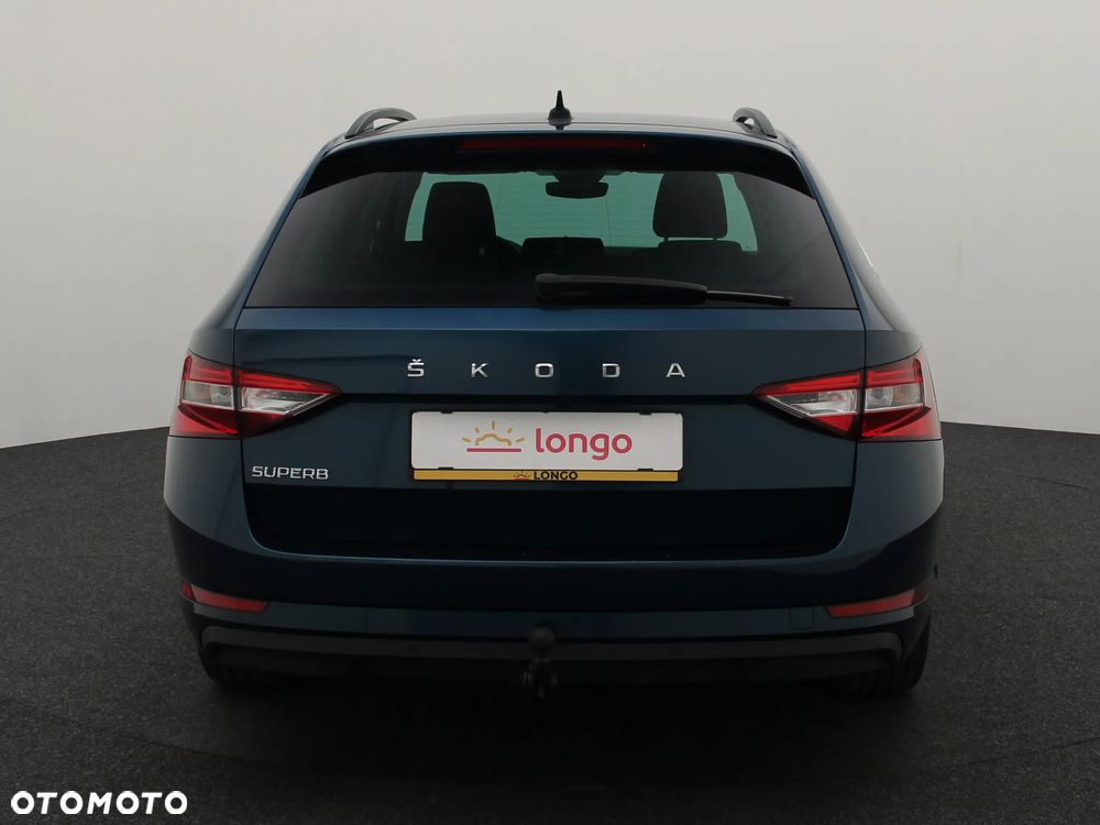 Skoda Superb 2.0 TDI SCR Ambition DSG - 5