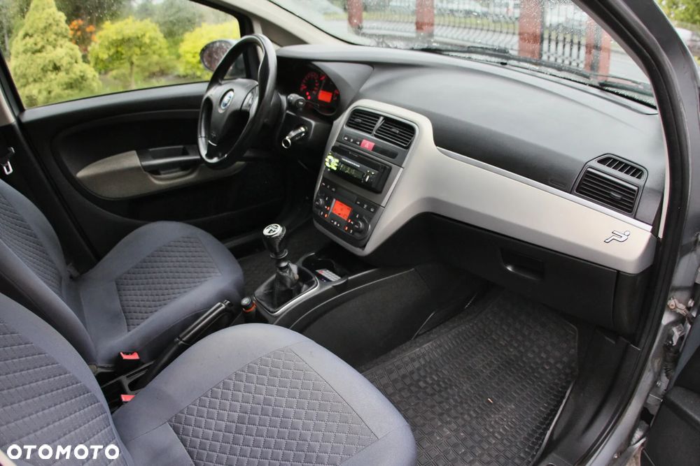Fiat Grande Punto - 20