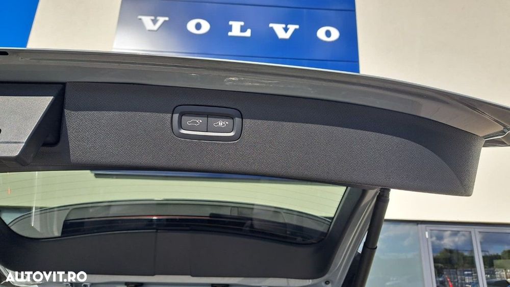 Volvo XC 90 T8 AWD PHEV Plus Dark - 19