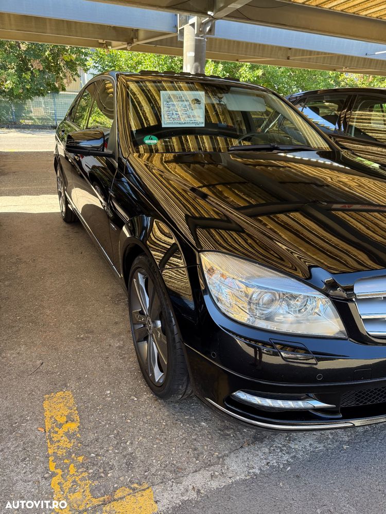 Mercedes-Benz C - 23