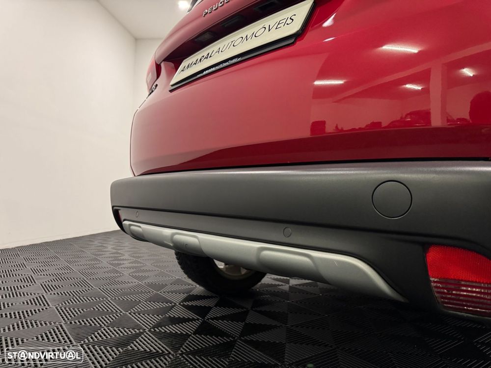 Peugeot 2008 1.6 BlueHDi Crossway - 24