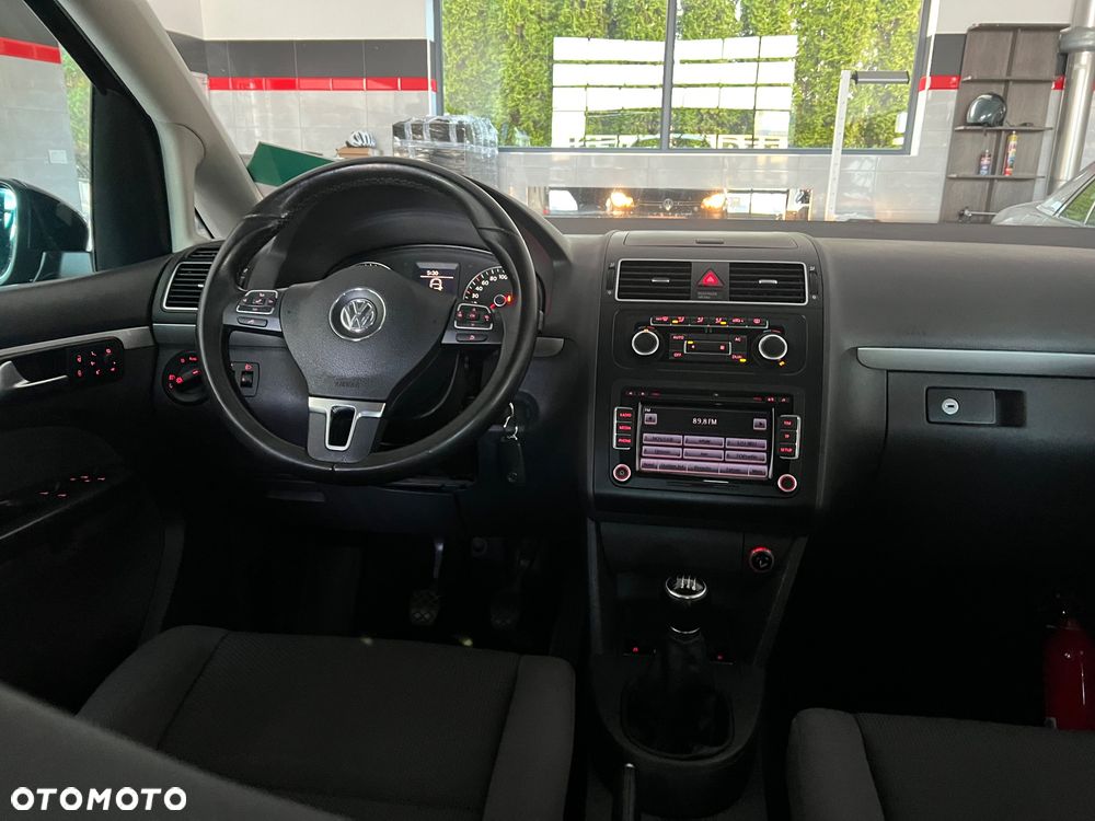 Volkswagen Touran 1.6 TDI DPF BlueMotion Technology Comfortline - 21