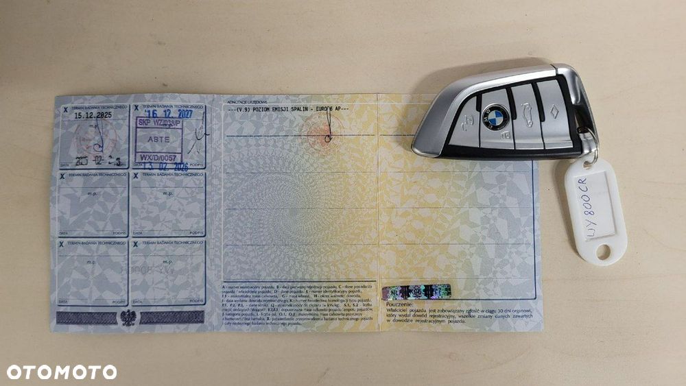 BMW Seria 8 840d xDrive mHEV - 33