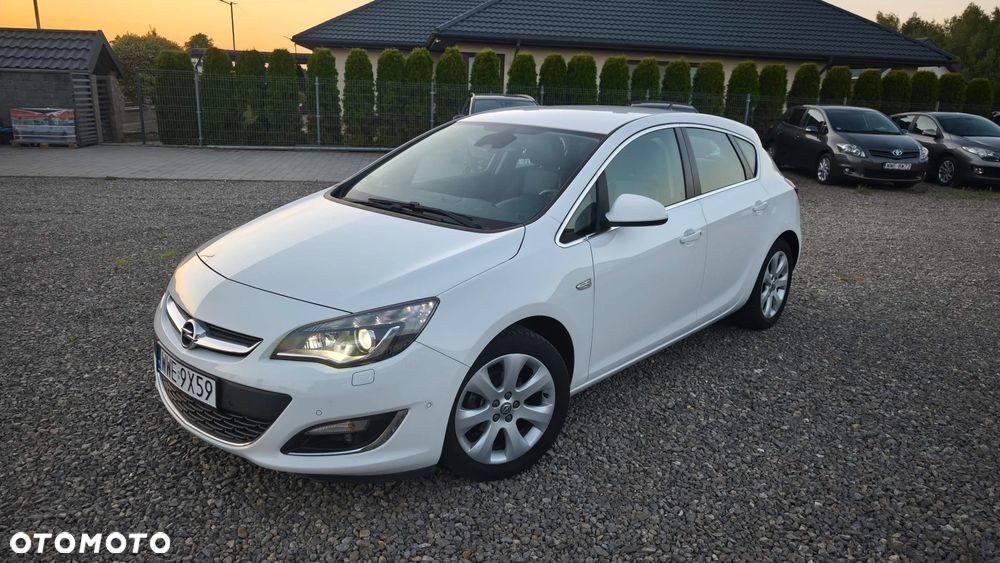 Opel Astra 1.4 T Cosmo S&S - 16