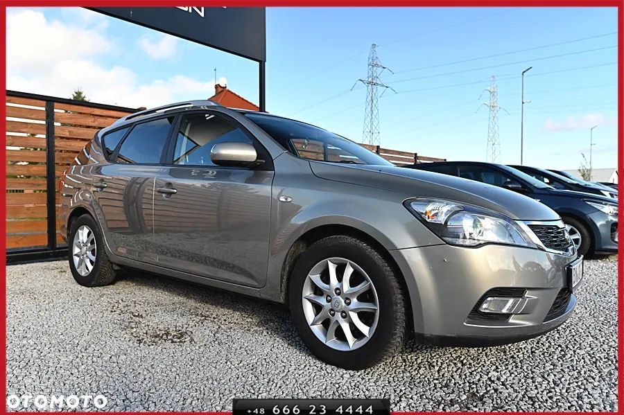 Kia Ceed 1.4 Comfort + - 7