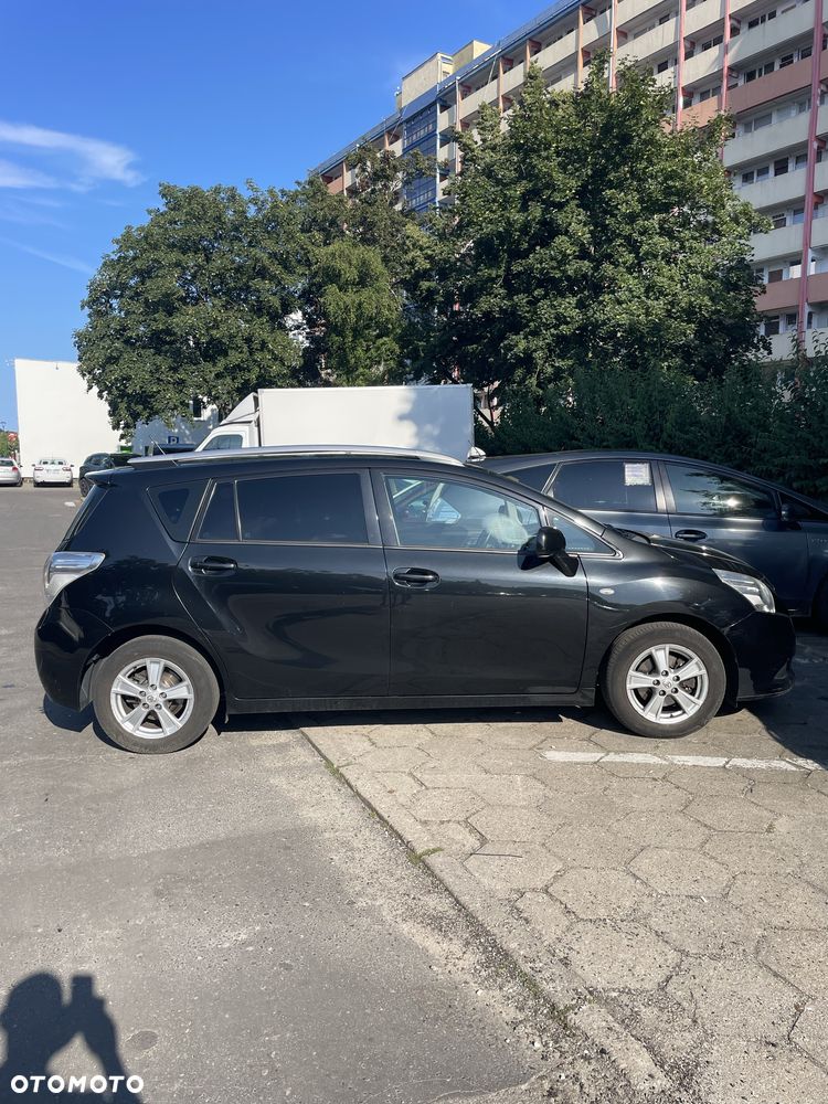 Toyota Verso - 4