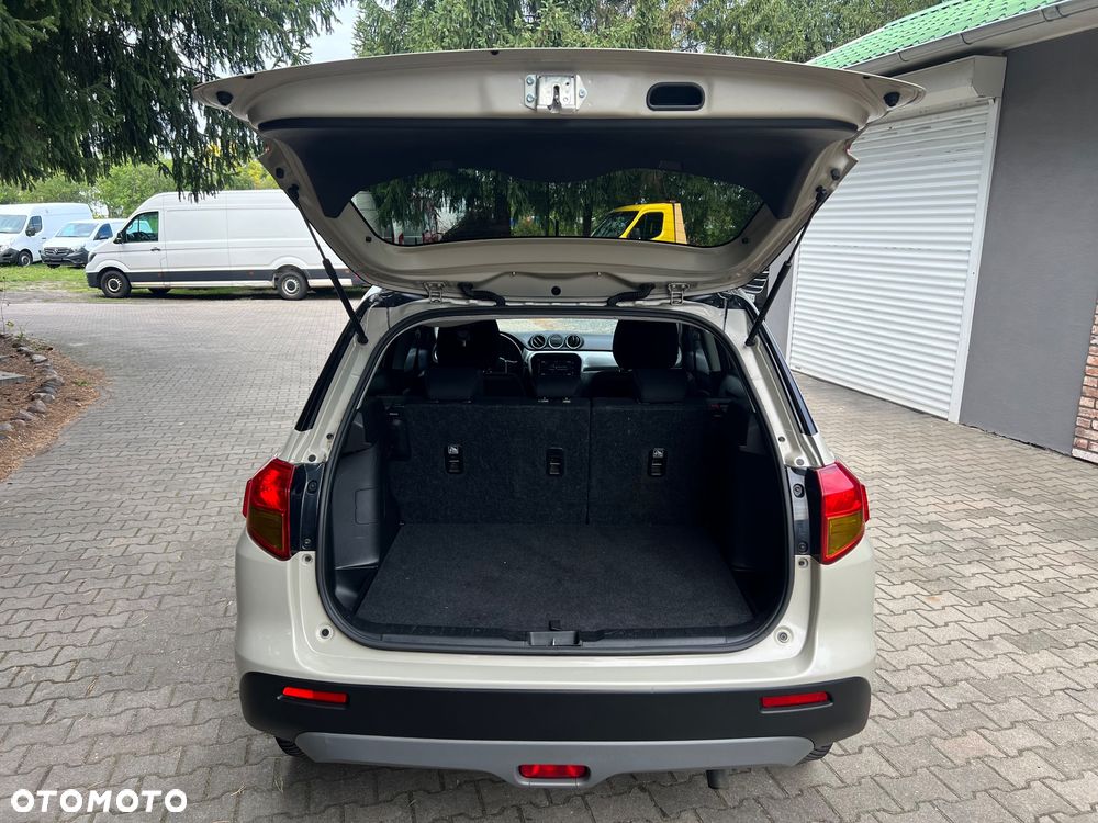 Suzuki Vitara 1.6 DDiS (4x4) Allgrip Comfort - 24