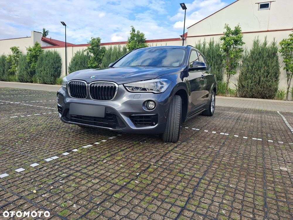 BMW X1 sDrive18i Sport Line - 2