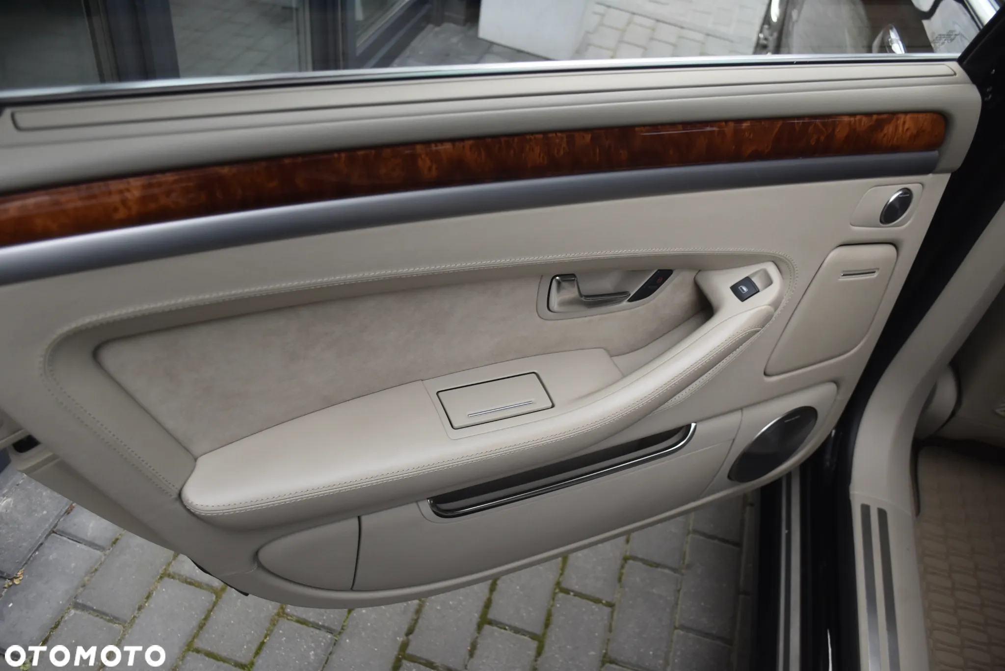 Audi A8 6.0 quattro Langversion - 28