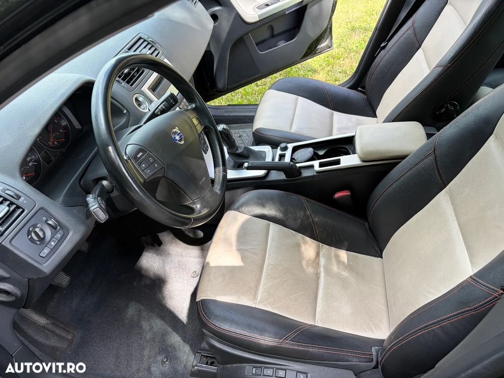 Volvo S40 D2 Rdesign Edition - 8