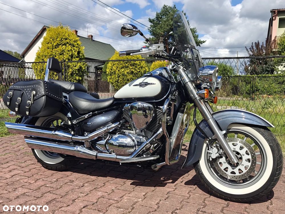 Suzuki Intruder