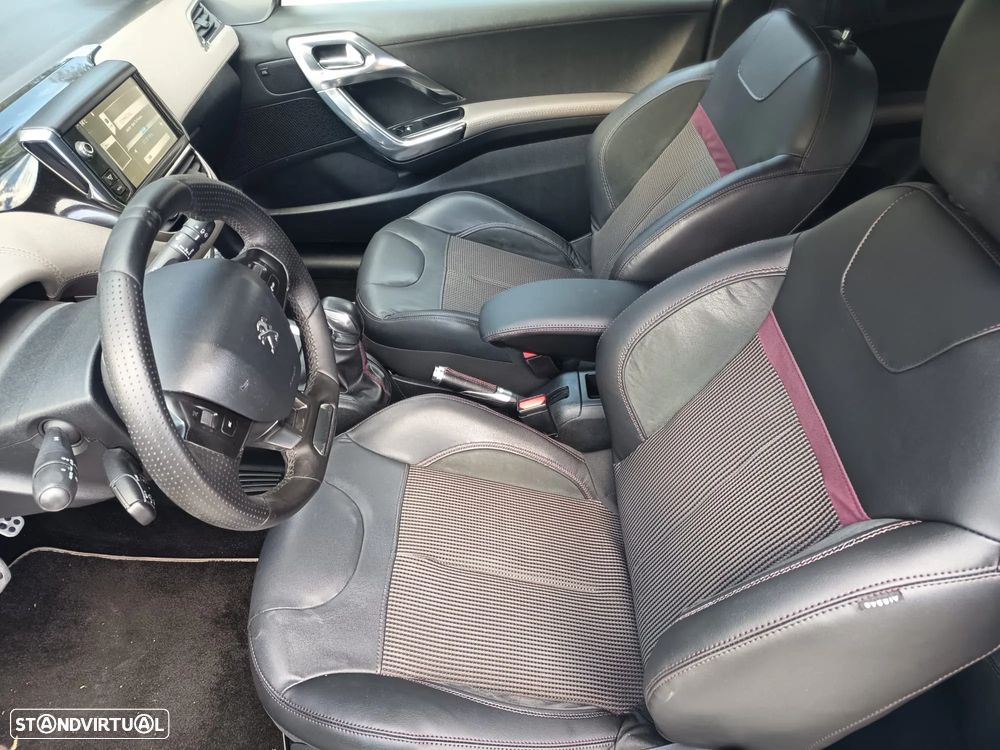 Peugeot 208 1.6 BlueHDi Allure - 10