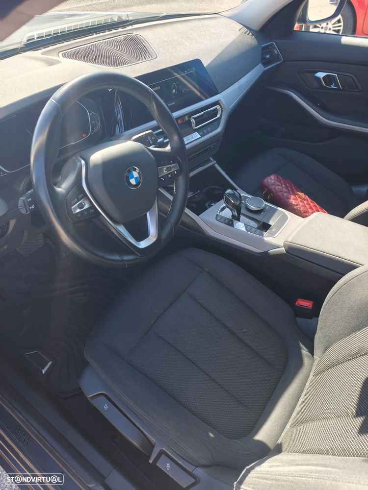 BMW 330 e Auto - 5