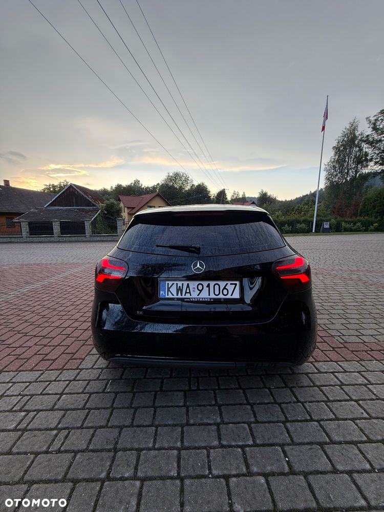 Mercedes-Benz Klasa A 180 (BlueEFFICIENCY) - 3
