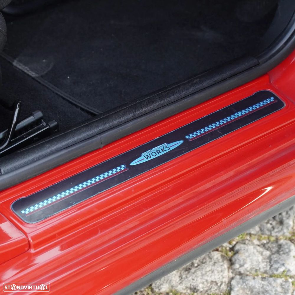 MINI 5 Portas One D - 34