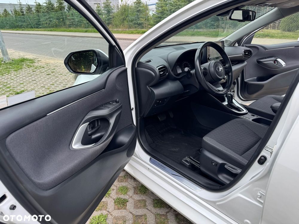 Toyota Yaris - 18