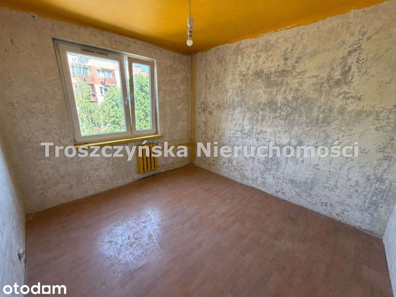 M3 Raków | balkon | 45,5m2 | do remontu