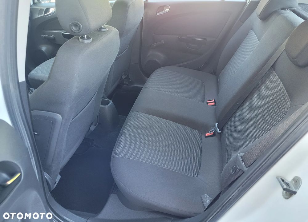 Opel Corsa - 17