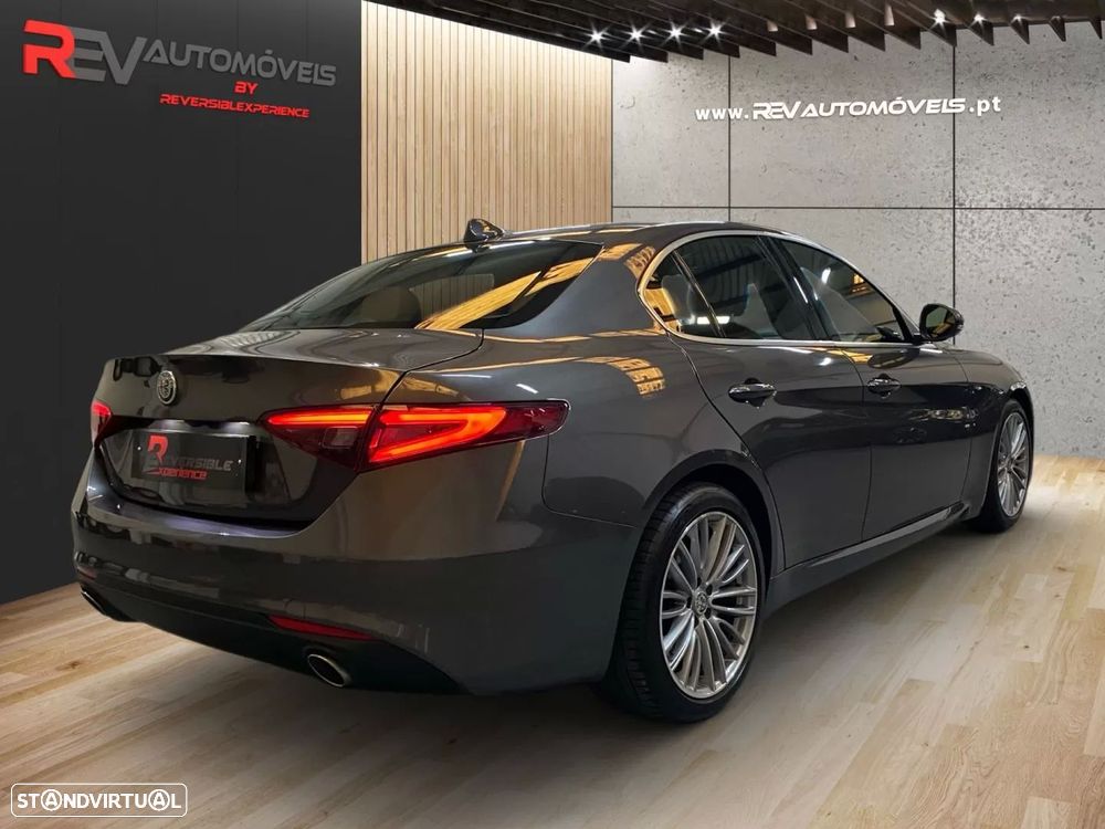 Alfa Romeo Giulia 2.2 D Super AT8 - 4