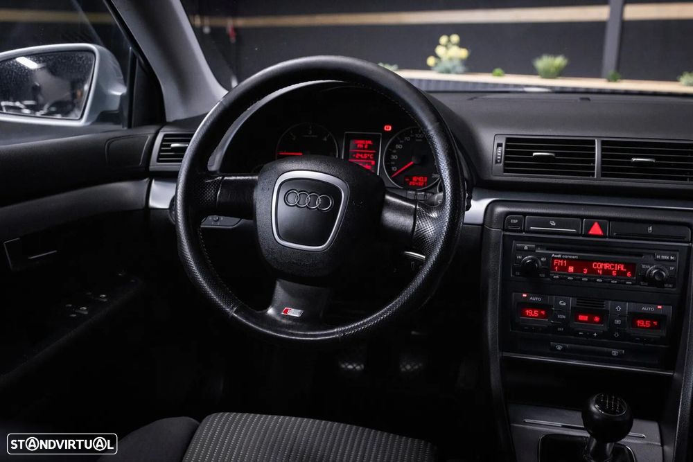 Audi A4 Avant - 13