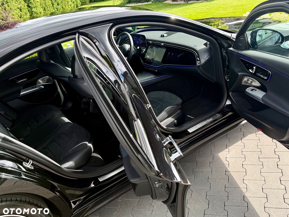 Mercedes-Benz Klasa E 220 d mHEV 4-Matic AMG 9G-Tronic - 19
