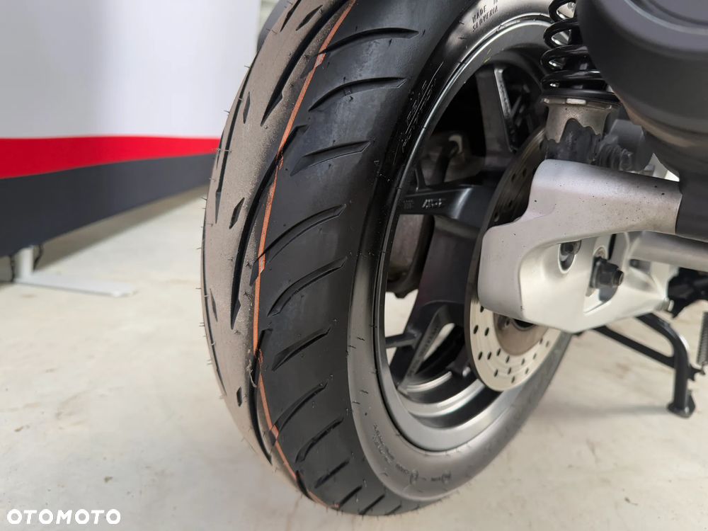 Yamaha X-max - 23