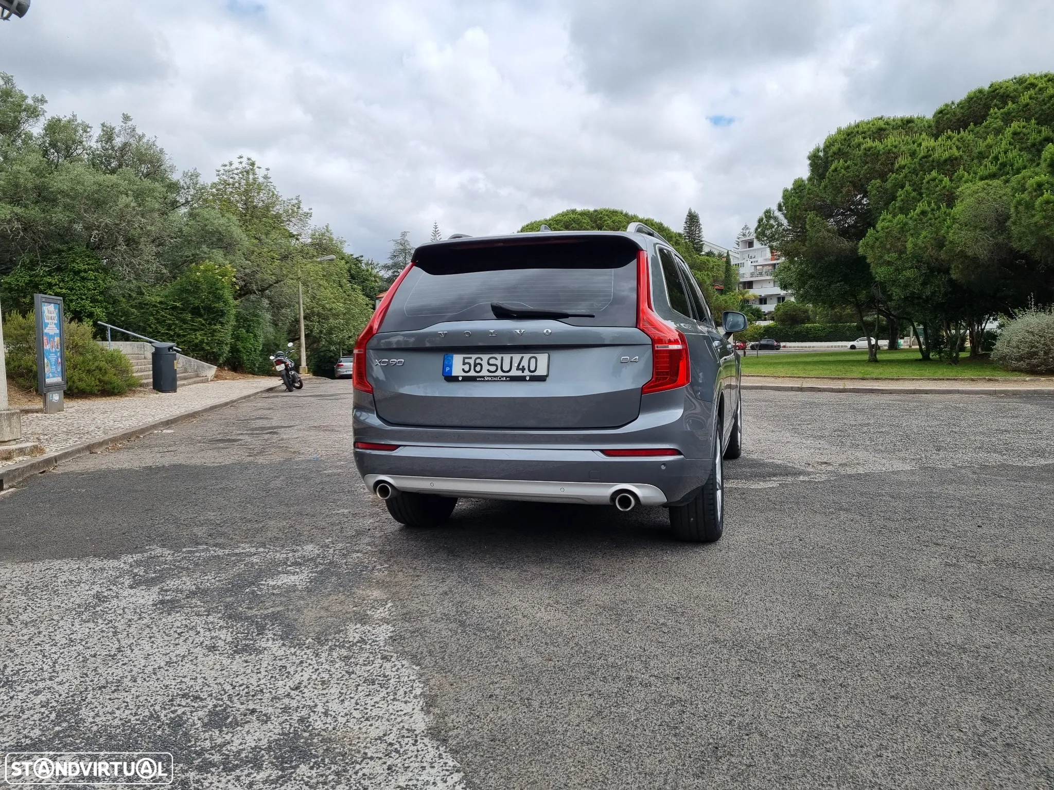 Volvo XC 90 2.0 D4 Momentum - 3